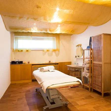 Akzent Restaurant Altdorfer Hof Hotel 4*