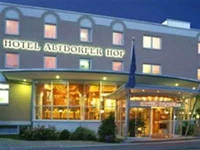 Hotel Akzent Restaurant Altdorfer Hof 4*