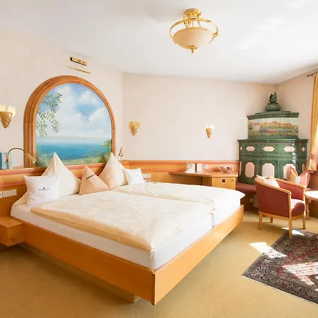 Akzent Restaurant Altdorfer Hof 4*