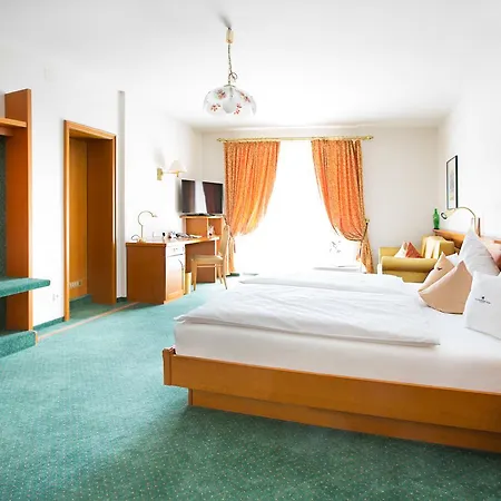 Hotel Akzent Restaurant Altdorfer Hof