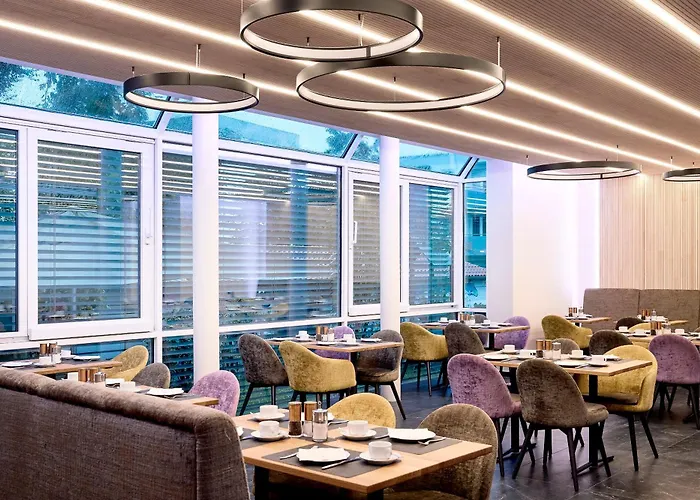 Akzent Restaurant Altdorfer Hof Hotell 4*