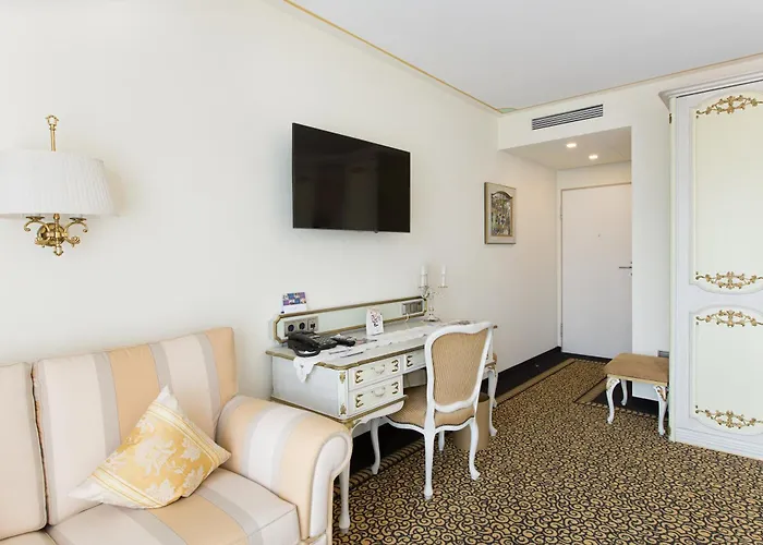 Akzent Restaurant Altdorfer Hof ホテル ヴァインガルテン