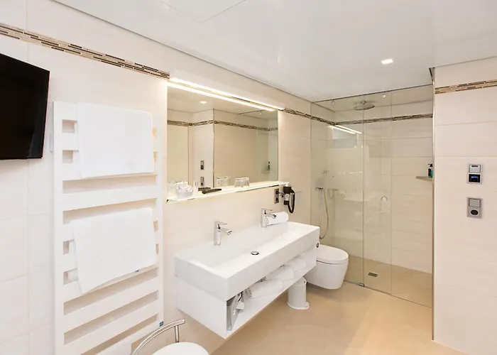 Akzent Restaurant Altdorfer Hof Hotell 4*