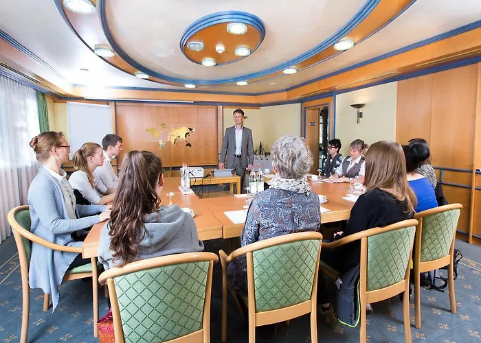 Hotell Akzent Restaurant Altdorfer Hof 4*