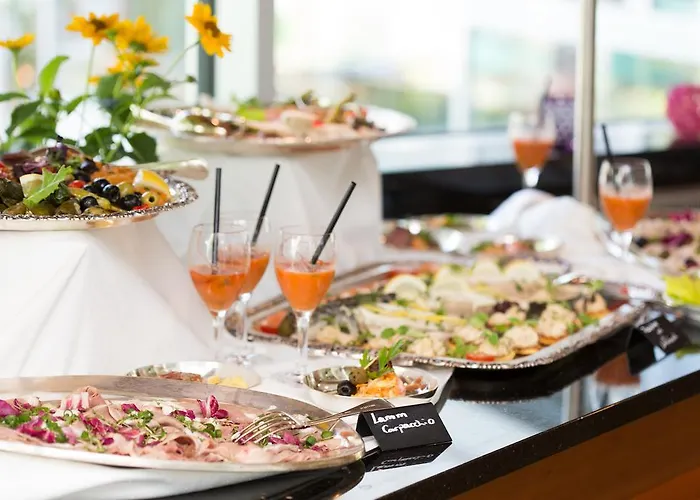 Akzent Restaurant Altdorfer Hof Hotell 4*