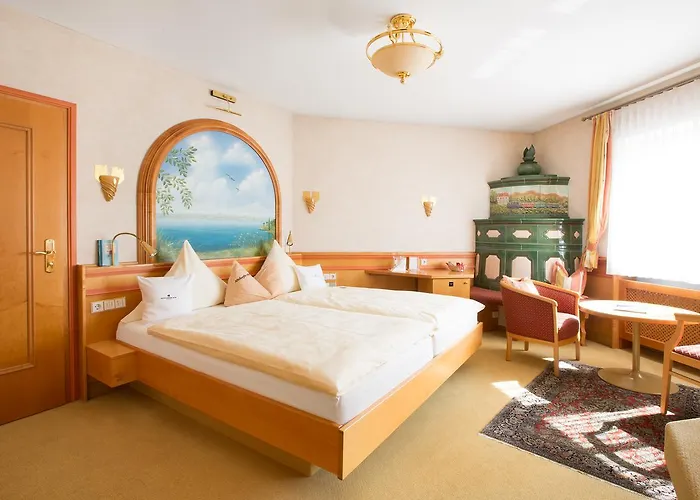 Akzent Restaurant Altdorfer Hof 4*