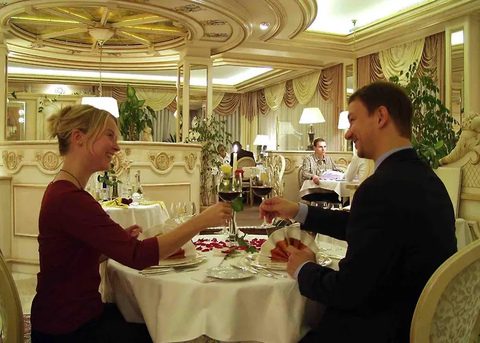 Akzent Restaurant Altdorfer Hof Hotell